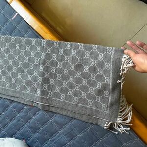 Gucci Gray and Black GG Logo Scarf